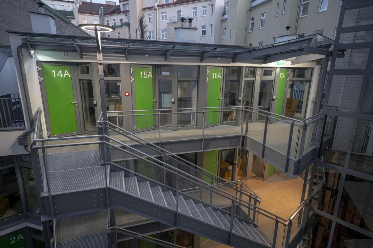 Smart Nano Living - Wien Hauptbahnhof - Self Check-In Exteriör bild
