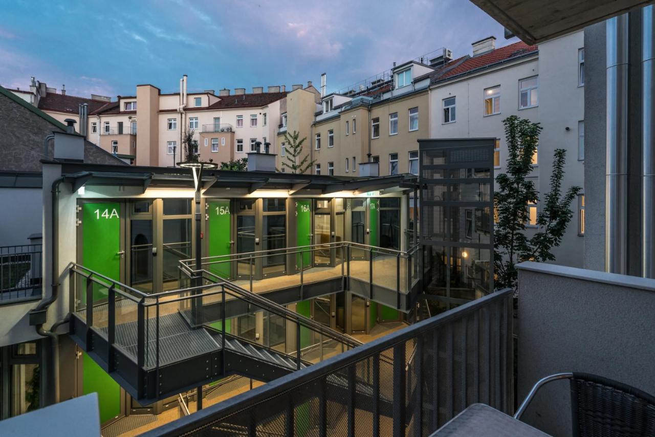 Smart Nano Living - Wien Hauptbahnhof - Self Check-In Exteriör bild